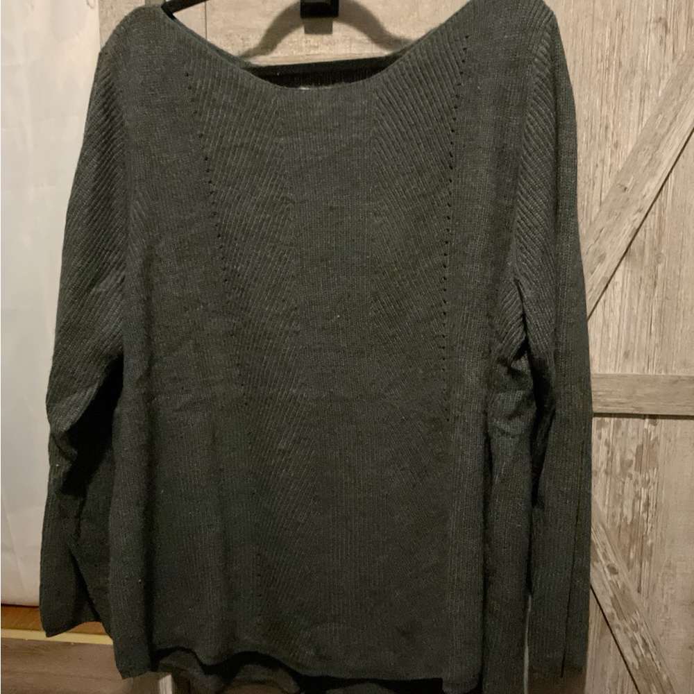 Croft & Barrow Charcoal Crew Neck Sweater